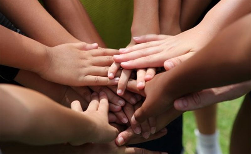 lot-of-hands